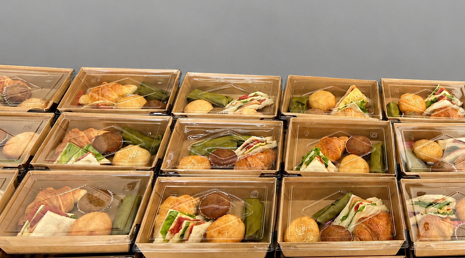 Featured Food Box and Refreshments
